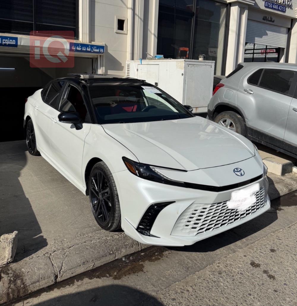 تۆیۆتا کامری